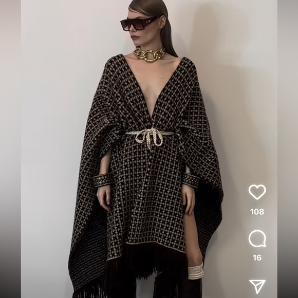 ZARA FRINGED KNIT JACQUARD CAPE - Picture 4 of 16